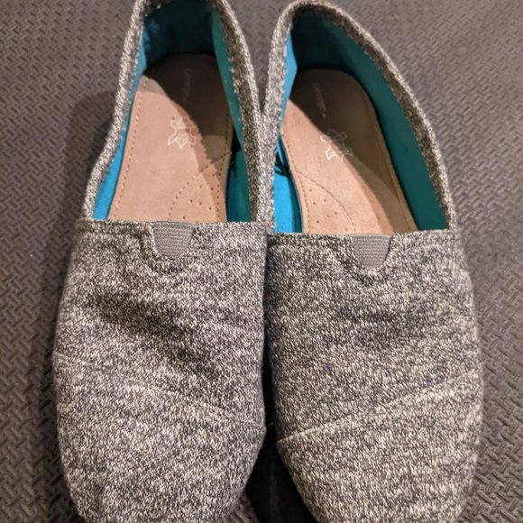NWOT Comfy flats - Picture 1 of 2